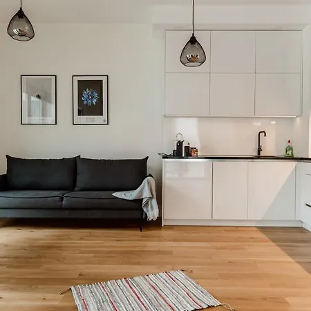 Dream Stay - Modern Apartments In City Centre Талин Екстериор снимка