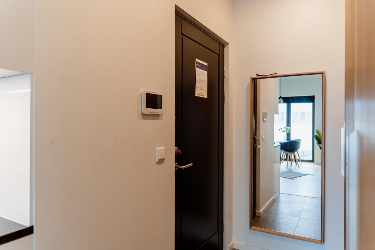 Dream - Modern In Centre *