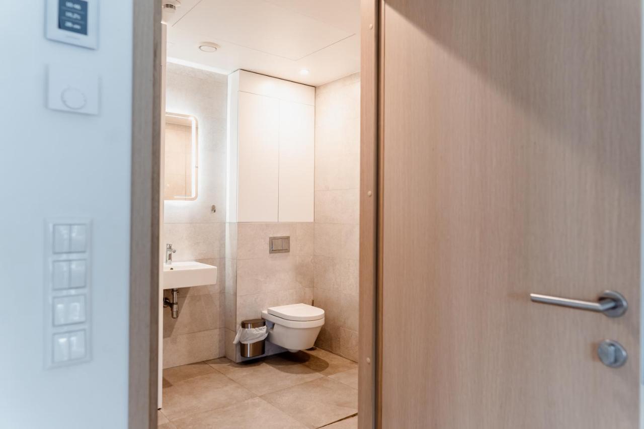 Dream - Modern In Centre
